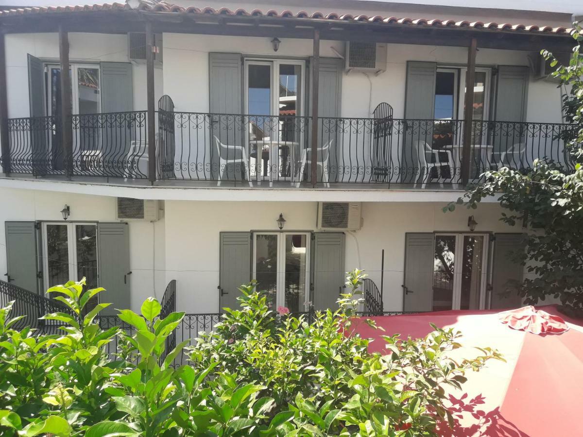 Pension Nikolas Skiathos Town Exterior foto