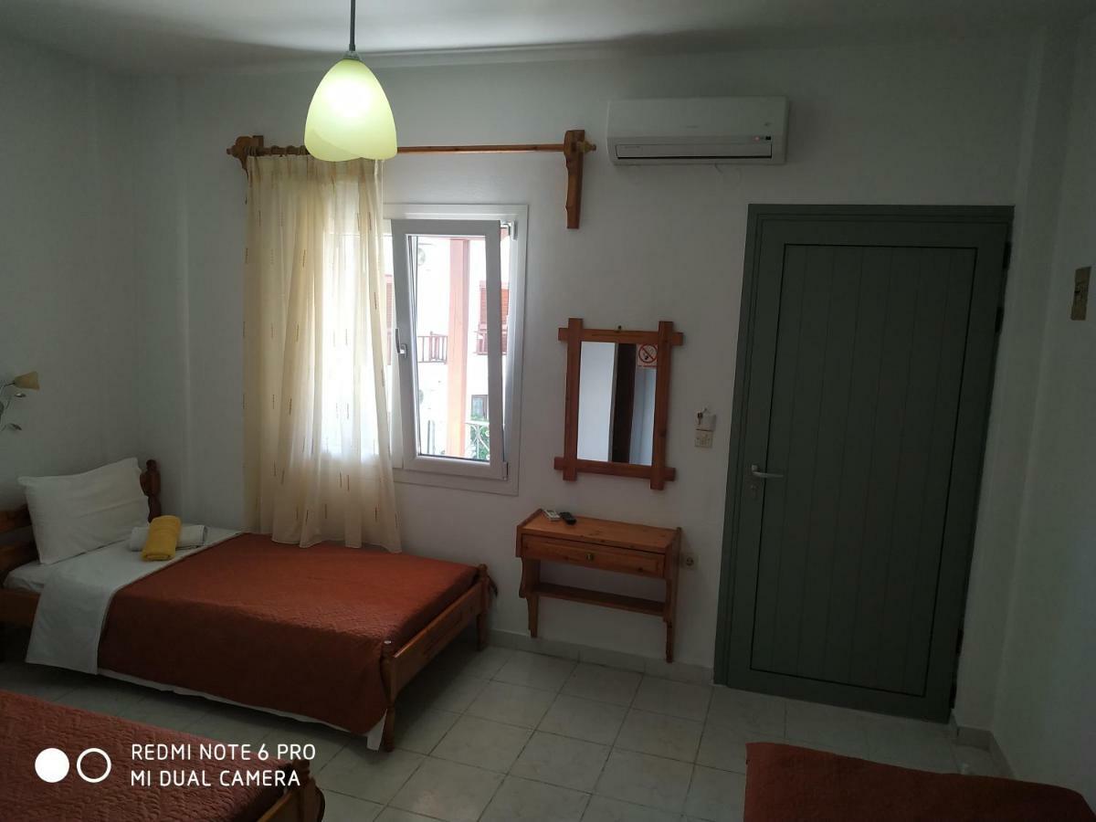 Pension Nikolas Skiathos Town Exterior foto