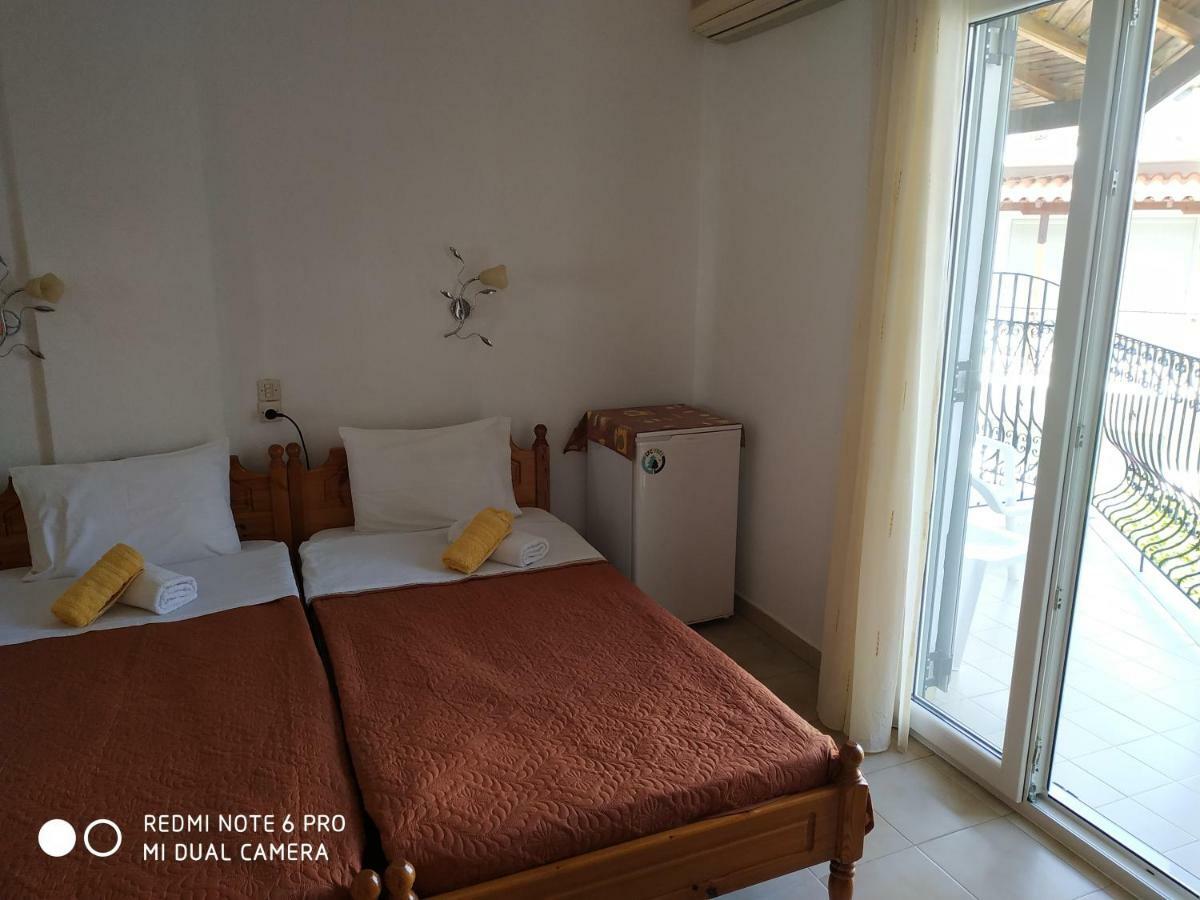 Pension Nikolas Skiathos Town Exterior foto